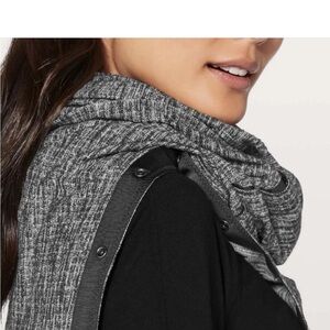 Lululemon Athletica Charcoal Knit Scarf